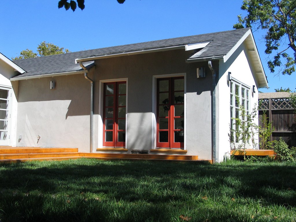 lazar-exterior.JPG